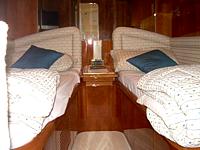 Azimut 85 - kabina za goste
