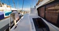 Catamaran side deck