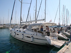 Bavaria 45 Cruiser - na vezu u bazi