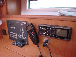 Bavaria 41 Cruiser Nav. equipment