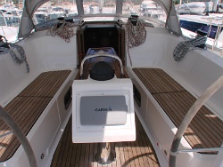Bavaria 41 Cruiser - Cockpit