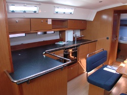 Bavaria Cruiser 45 Cambusa