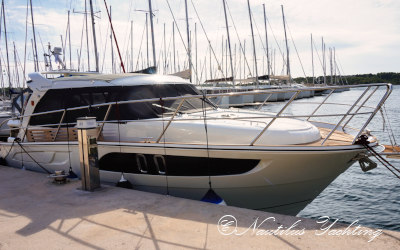 Charter Croatia - Marex 320 ACC