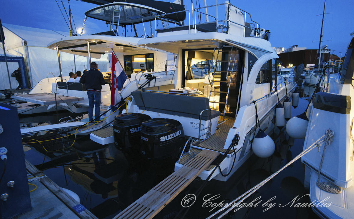 Motorboot Charter in Kroatien - Antares 11 Fly