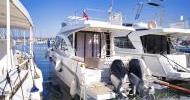 Yacht a motore Beneteau Antraes 11 Fly nella base