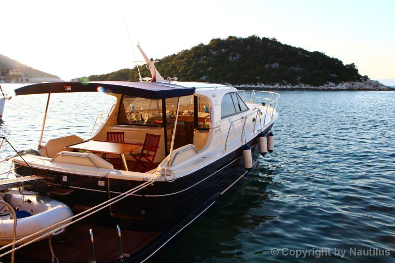 motor yacht charter in croatia