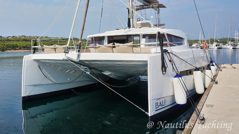 Catamaran Basli 4.5 in charter base Sibenik