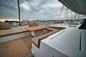 bali-58-fly-cockpit-prua-004