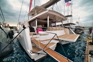 bali-58-fly-stern-011