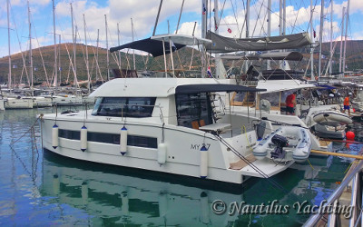 Motorni katamaran Fountaine Pajot MY37 - Charter Hrvatska