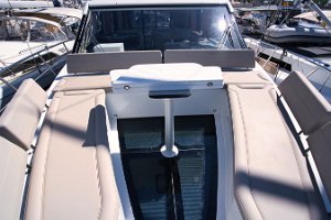 motor-yacht-galeon-480-fly-exterior-009