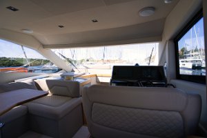 galeon-480-fly-salon-016