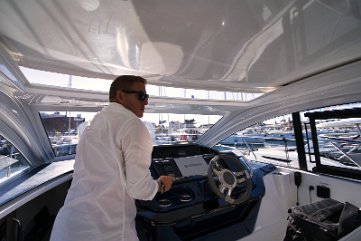 Skiper za kormilom Krstarenje Jadranom sa stilom na Beneteau Gran Turismu 41.