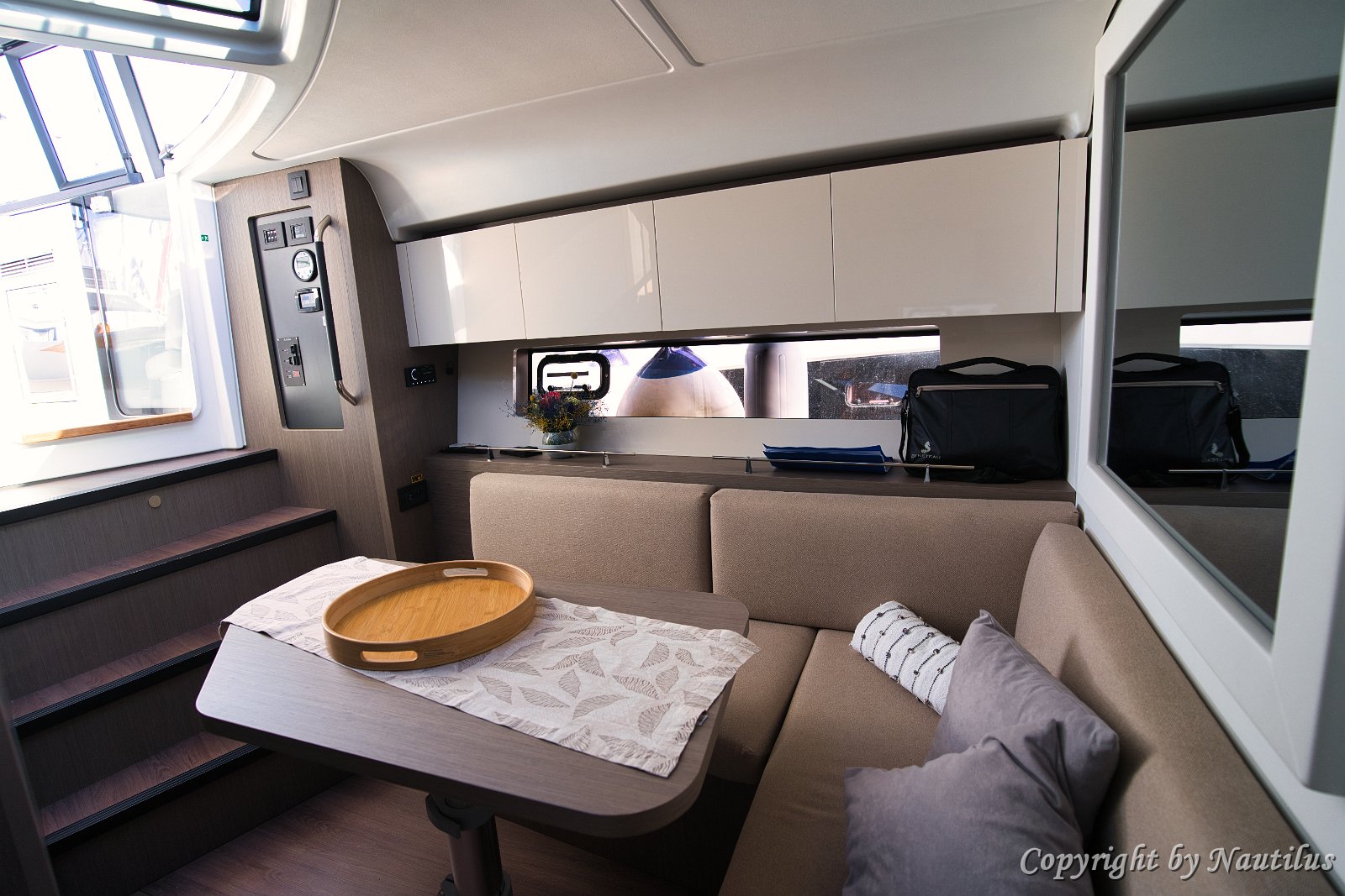 Salon & Master Entry - GT 41 The open layout connects the salon seamlessly with the forward master cabin on 'Miami Vice'.