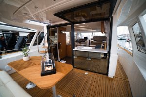 greenline-48-fly-cockpit-003