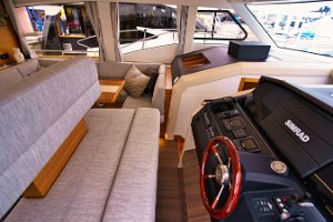 greenline-48-fly-steering-console-012