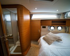 Greenline-48-Fly-Interior