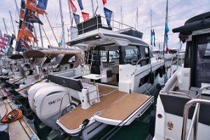 merry-fisher-1095-fly-serie2-exterior-002