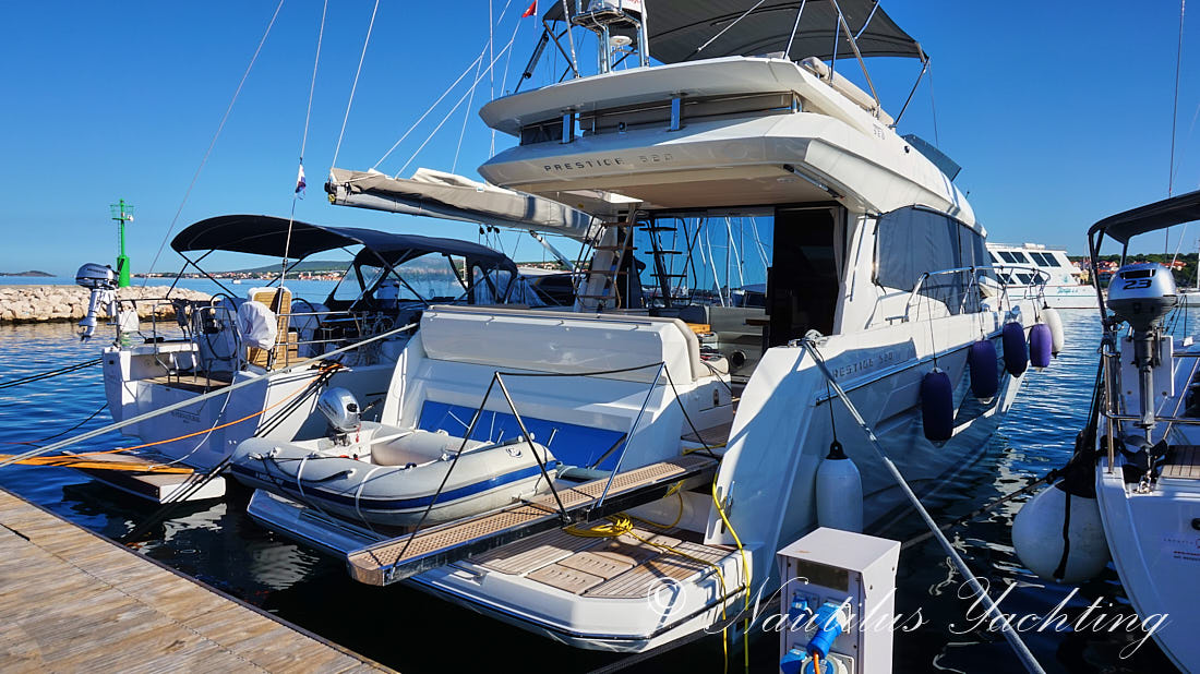 Prestige 520 Fly - Charter in Croatia