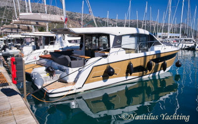 Sealine C390 - Motor boat charter in Croatia
