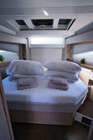 sealine-c390-interior-002