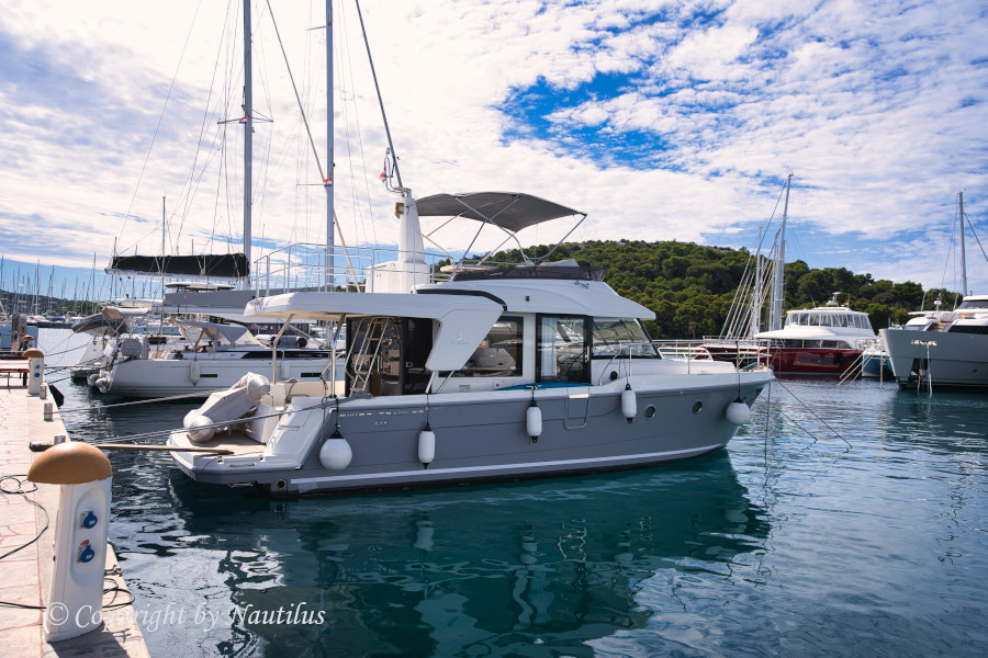 Charter barca in Croazia - Trawler 41 Fly